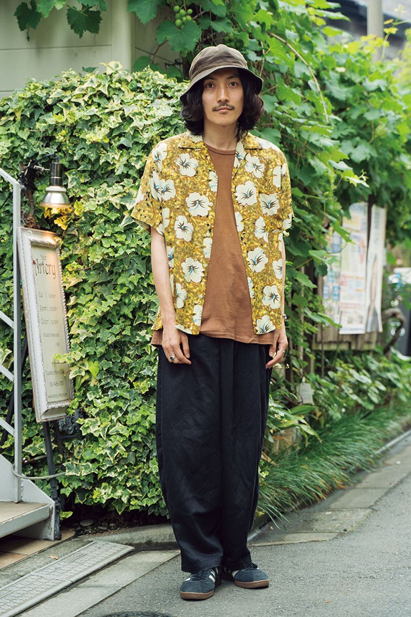 総柄シャツで季節感を。ボトムスとハットで自分らしさ全開 星川裕一朗
