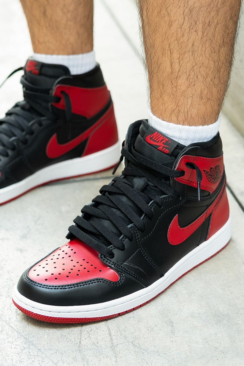 どんな時代でも“ジョーダン 1“の虜。色褪せない名作スニーカーを今っぽく履くコツをスナップで - 6枚目の画像