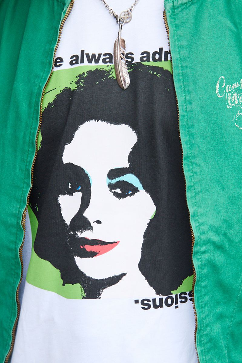 旬なジャケットにグラフィックTが目を引く 森田健一 2枚目の写真