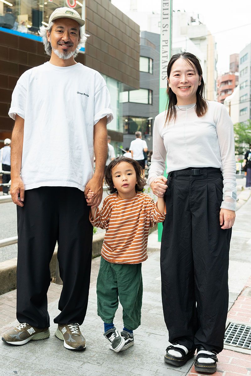 “フトシボ”パンツと袖を捲った、こなれ感満点のTシャツスタイル 菅原 悠 2枚目の写真
