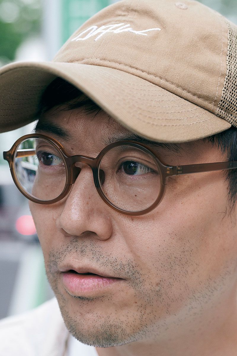 シンプルながら目を引くカーキパンツコーデ shun 2枚目の写真