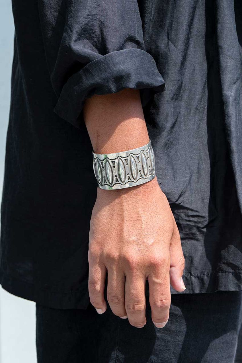 街角で見つけた“黒サロモン“。洒落者たちは、どんなモデルを、どう履きこなす？ - 6枚目の画像