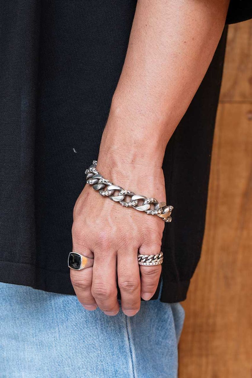 「ルメール」はコーデを大人っぽく見せる特効薬！洒落者たちが抜擢したアイテムは…… - 3枚目の画像