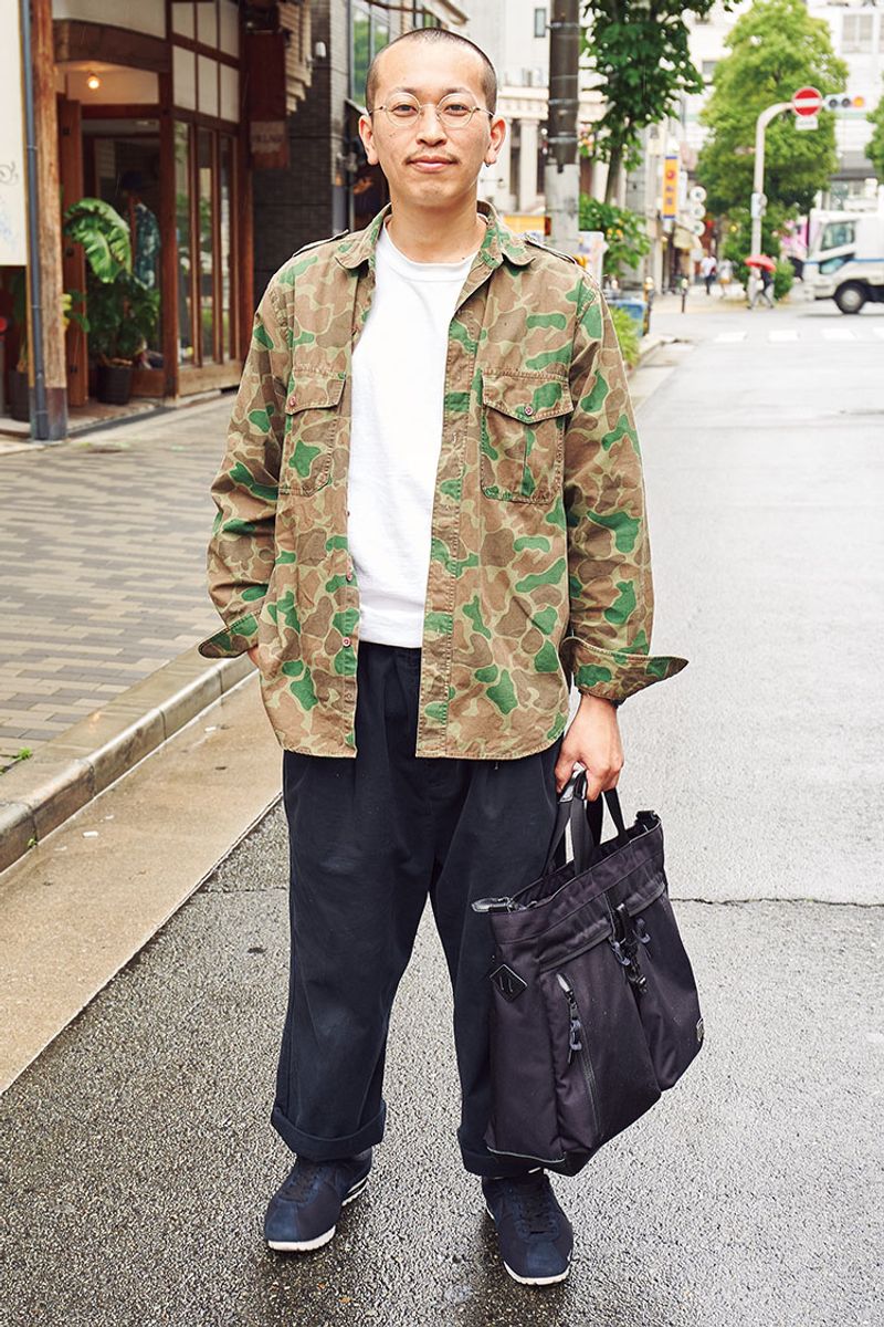 ビッグシルエットをメガネで締める。知的に着こなすミリタリー 平野寛宣