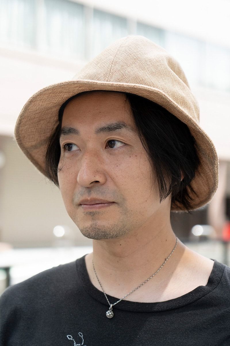 「ビームス × フジロック」のTシャツとレオパードショーツのフェススタイル 秋山 豊 3枚目の写真