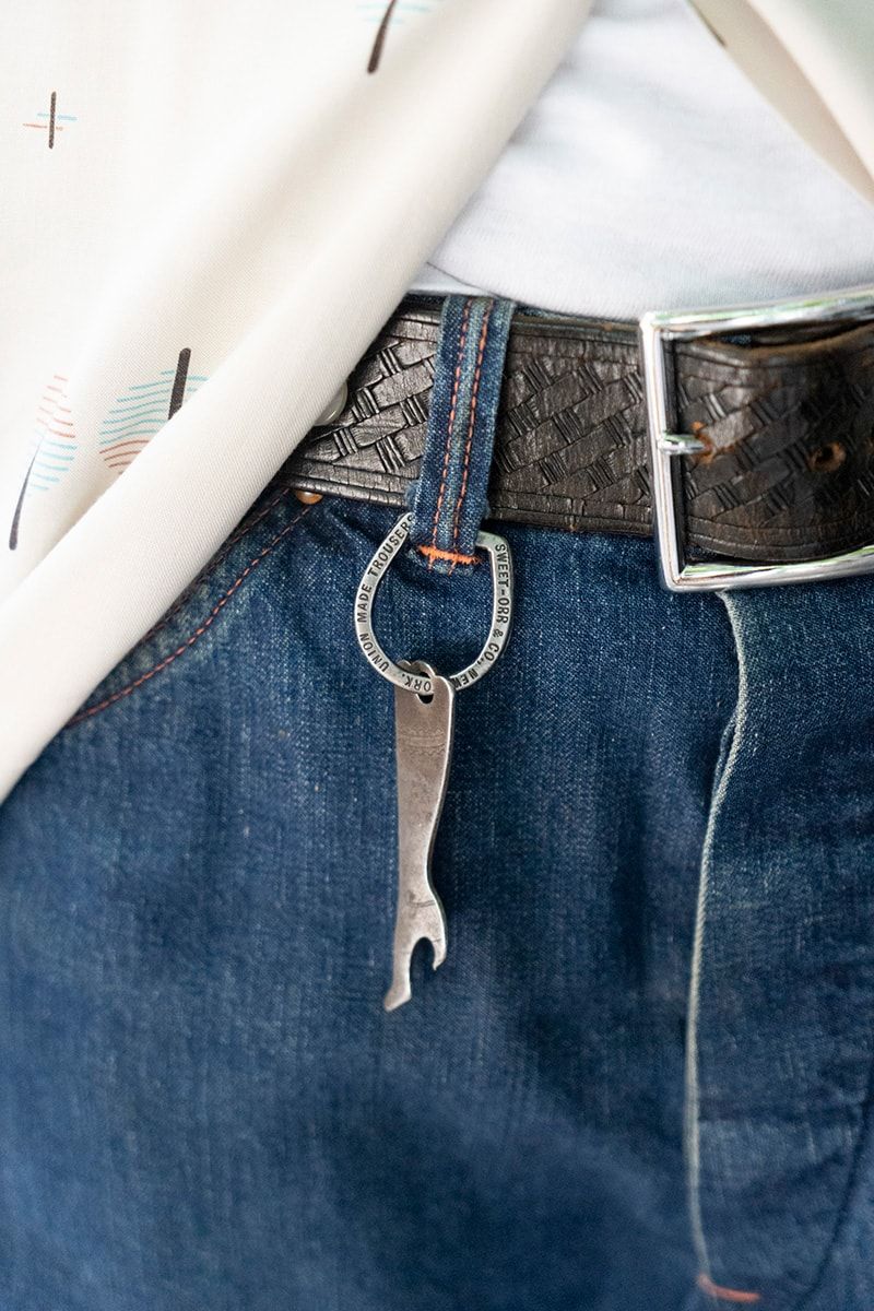 白シャツ＆シルバーアクセを合わせて、古着コーデを程良く上品に 長谷川昌徳 8枚目の写真