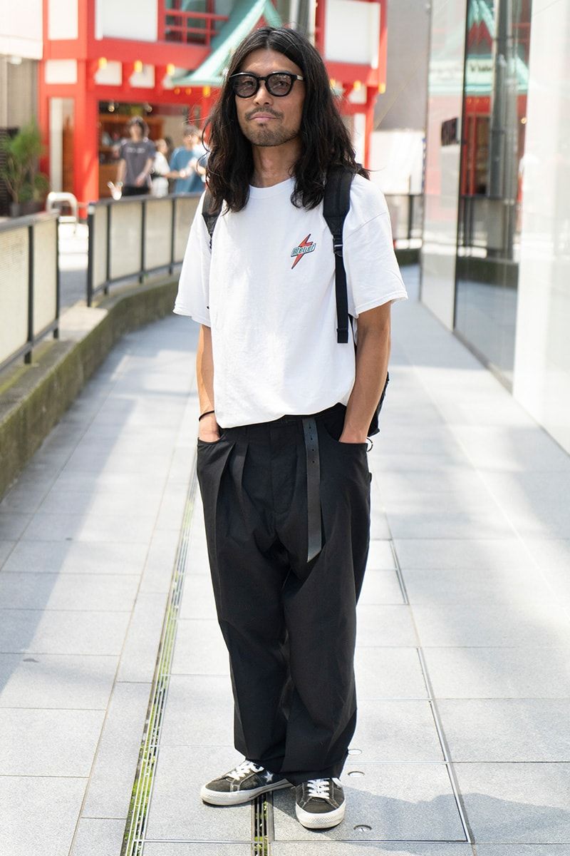 ストリートながらタック入りスラックスで大人っぽく 結城晃太