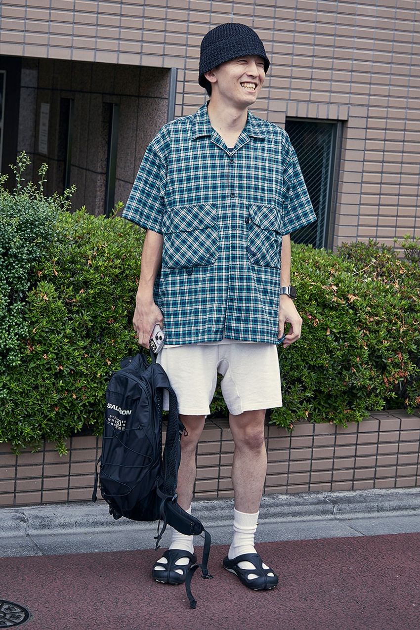 半袖シャツは「ダイワ ピア39」で！無地、チェック……洒落者たちの愛用品を拝見 - 2枚目の画像