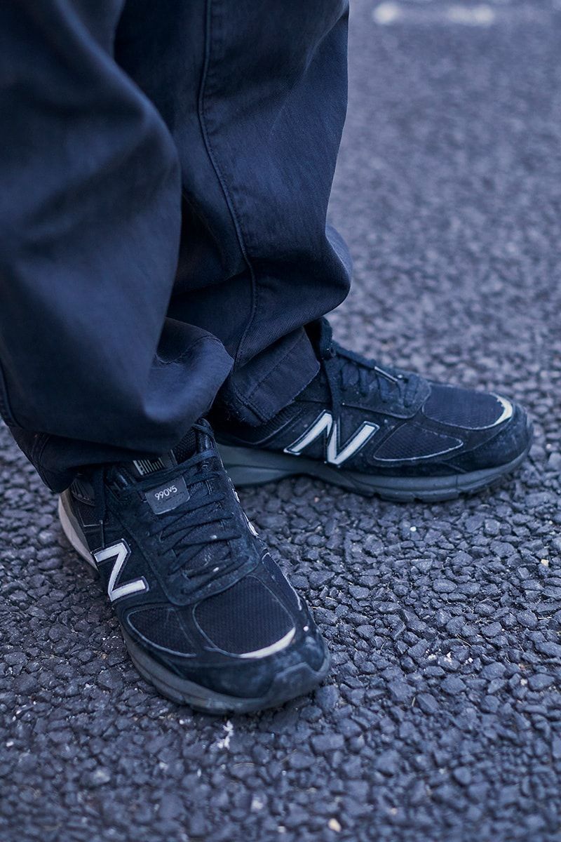 NB「990v5」とサッカーシャツで作った大人スポーツMIXスタイル 守口駿介 4枚目の写真