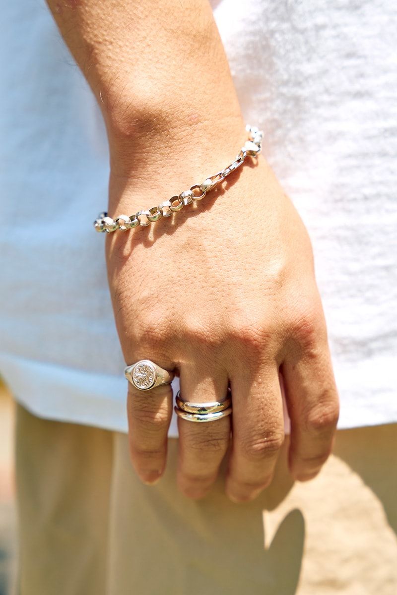 大きめ「ニルヴァーナT」が目を引くアメカジコーデ 古川雅斗 4枚目の写真