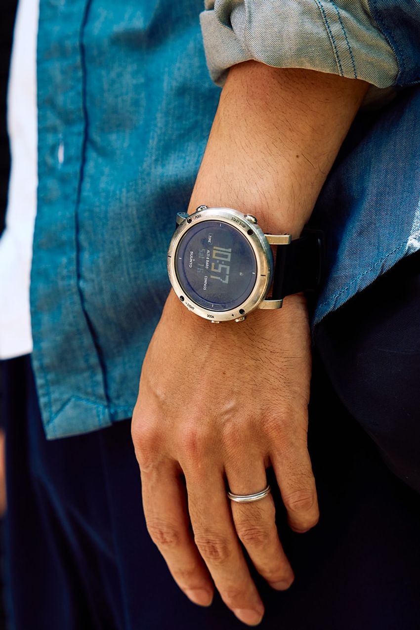 「オークリー」のサングラスは街でも優秀！ストリートからキレイめまで三者三様のスタイルで実証 - 10枚目の画像