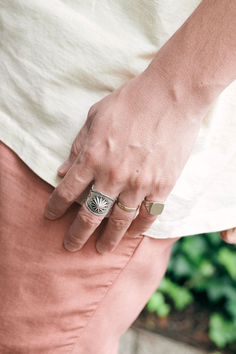 古着ならではのフェードしたペールトーンで、上下の色みをまとまり良く 寺坂晃佳 3枚目の写真