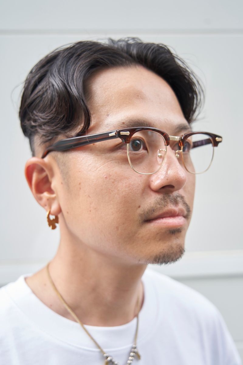 柄シャツ推しが白を着る日、アクセが際立つ S 4枚目の写真