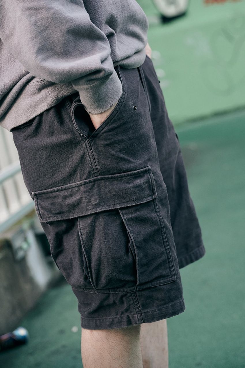 今が旬の「スウェットシャツ＆ショーツ」の合わせ。センス良くコーデした3名をチェック - 6枚目の画像