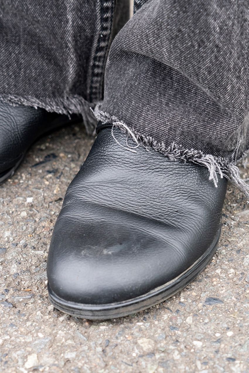 ボーダーTシャツを“昔っぽく着ない方法”。定番アイテムの新しい着こなしをスナップで調査！ - 4枚目の画像