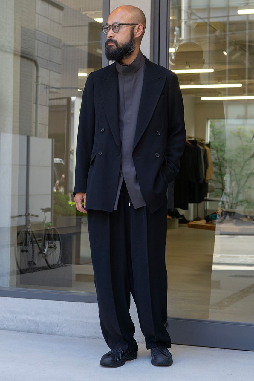 「カジュアルにテーラードジャケット」を合わせる5例のヒント。何を選ぶ？ どう合わせる？ - 4枚目の画像