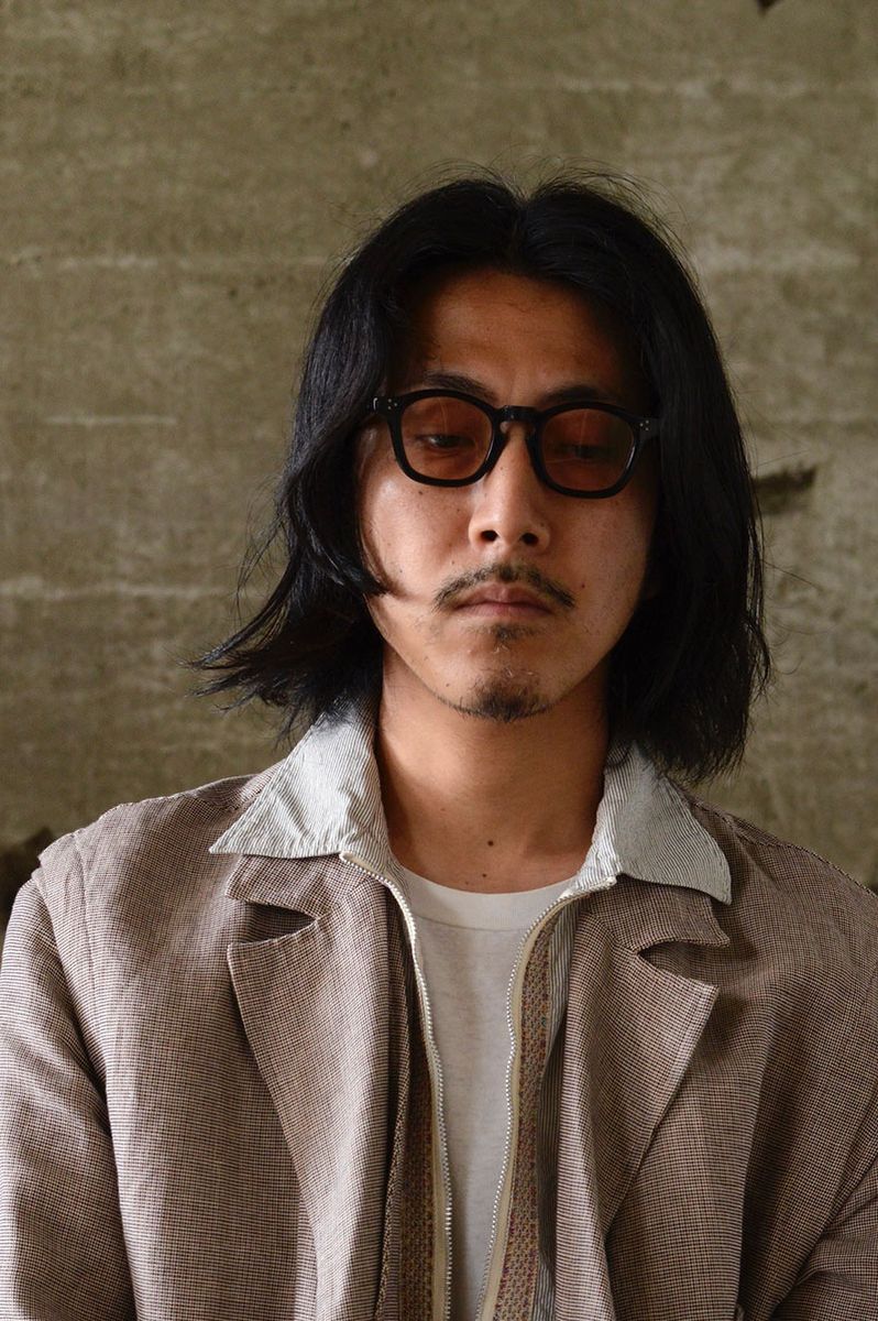 カジュアルとドレスが融合した佇まい 山下拓郎 2枚目の写真