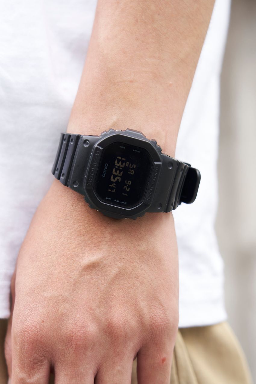 人気ボディブランドの“無地T”を雰囲気良く着こなした好例サンプル。キャンバー、ヘインズ、アスレ - 4枚目の画像