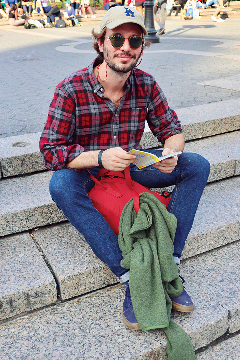 色落ちブルーデニムでアメカジを。そんなときこそ“ジャスト”を選ぶ アレッサンドロ