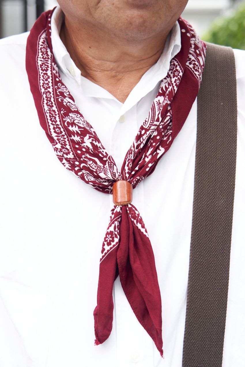 【50代】大人たちの「ショーツ＋シャツ」スタイル見本帳。ポイントは“シャツの着こなし”にあった！ - 6枚目の画像