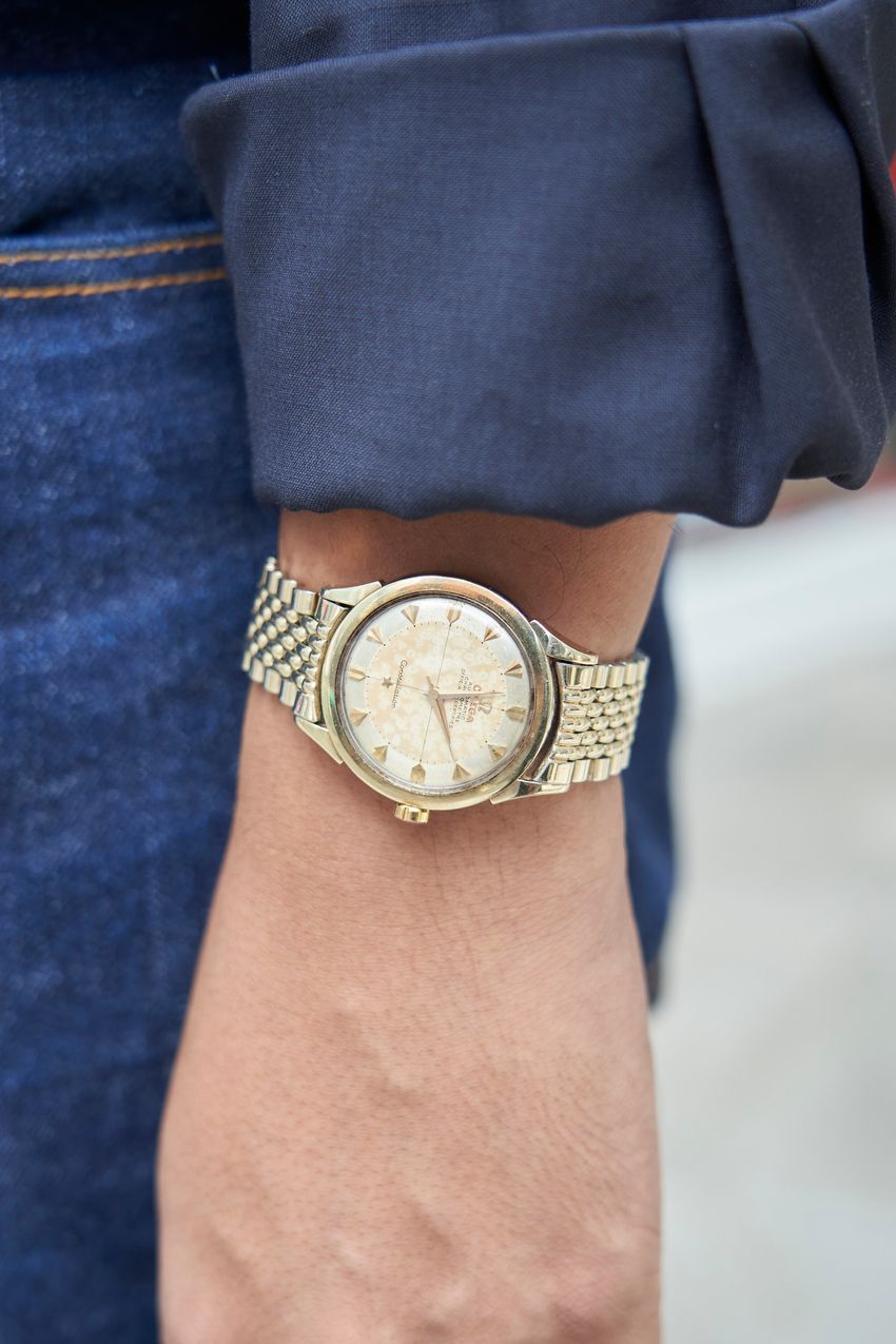 ヘビロテ確定の“春アイテム”！ シャツ、カーデ、ベスト、流行に流されない大人の定番スタイル3選 - 4枚目の画像