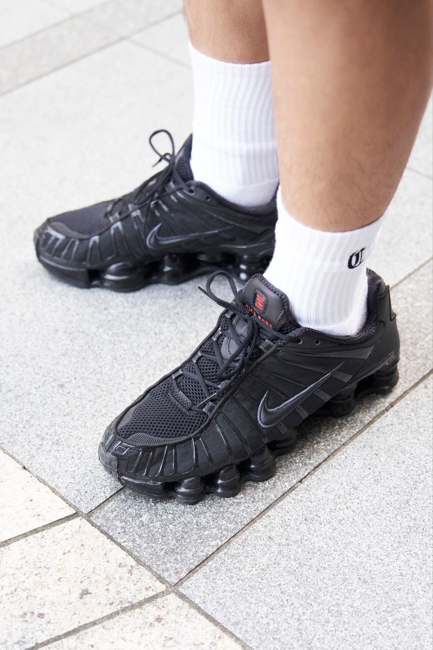 “5月に短パン”なら上下ブラックで！季節を先取りした洒落者3名のコーデ好例 - 9枚目の画像