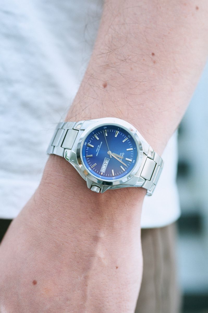 白と緑でTシャツ＆スニーカーの色リンク 吉田クリストファー 6枚目の写真