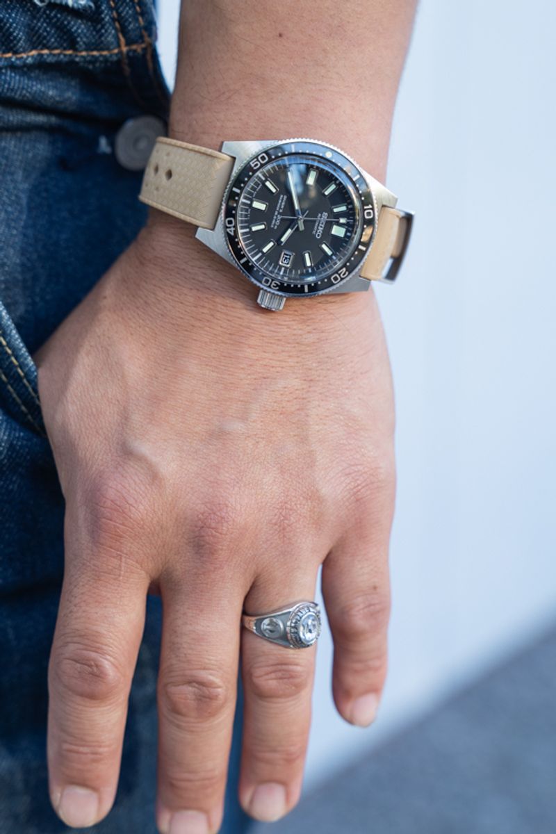 ポップな寿司Tがキュートなおじかわコーデ 吉田 源 6枚目の写真