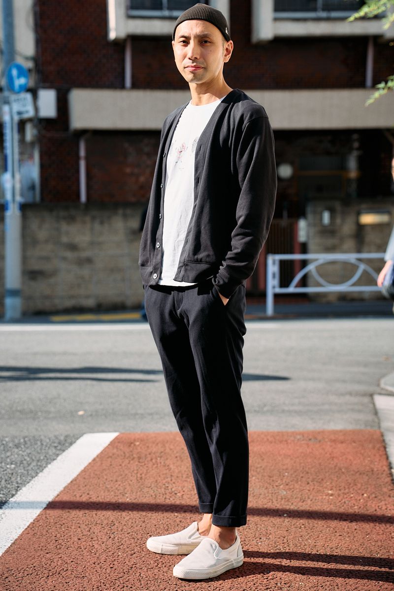 Tシャツだと肌寒い日。カーデで快温キープ 豊作真一