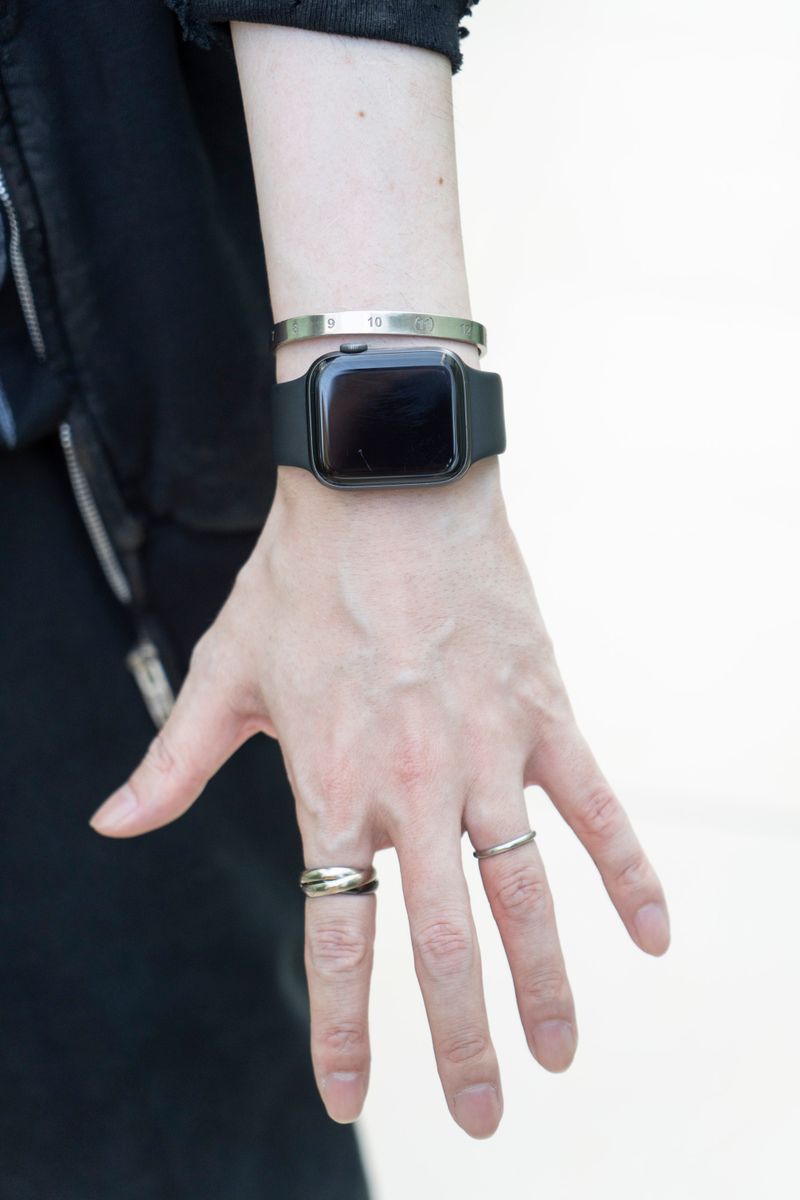 ほぼ全身バレンシアガ。パンク精神に共感 松本直也 8枚目の写真