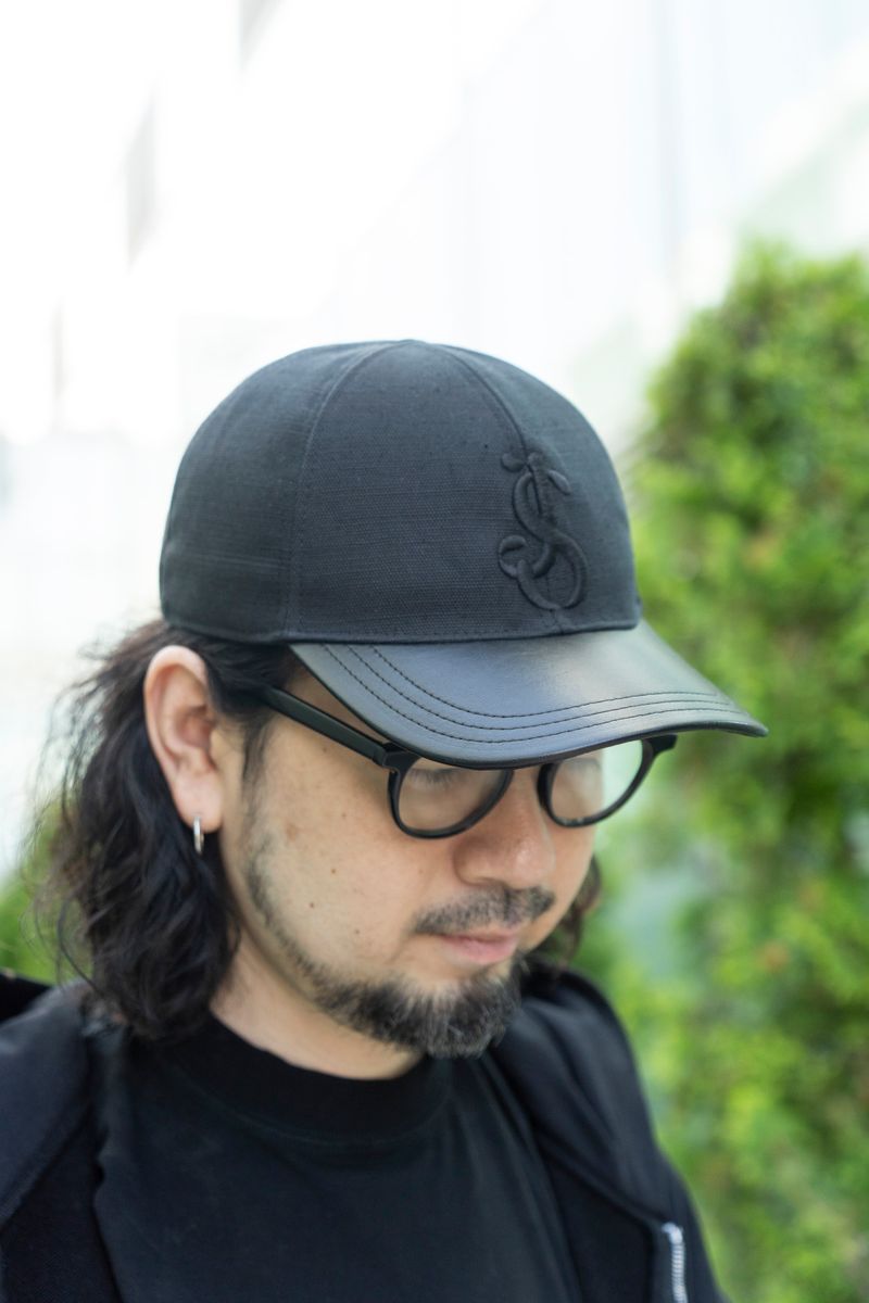 ほぼ全身バレンシアガ。パンク精神に共感 松本直也 3枚目の写真