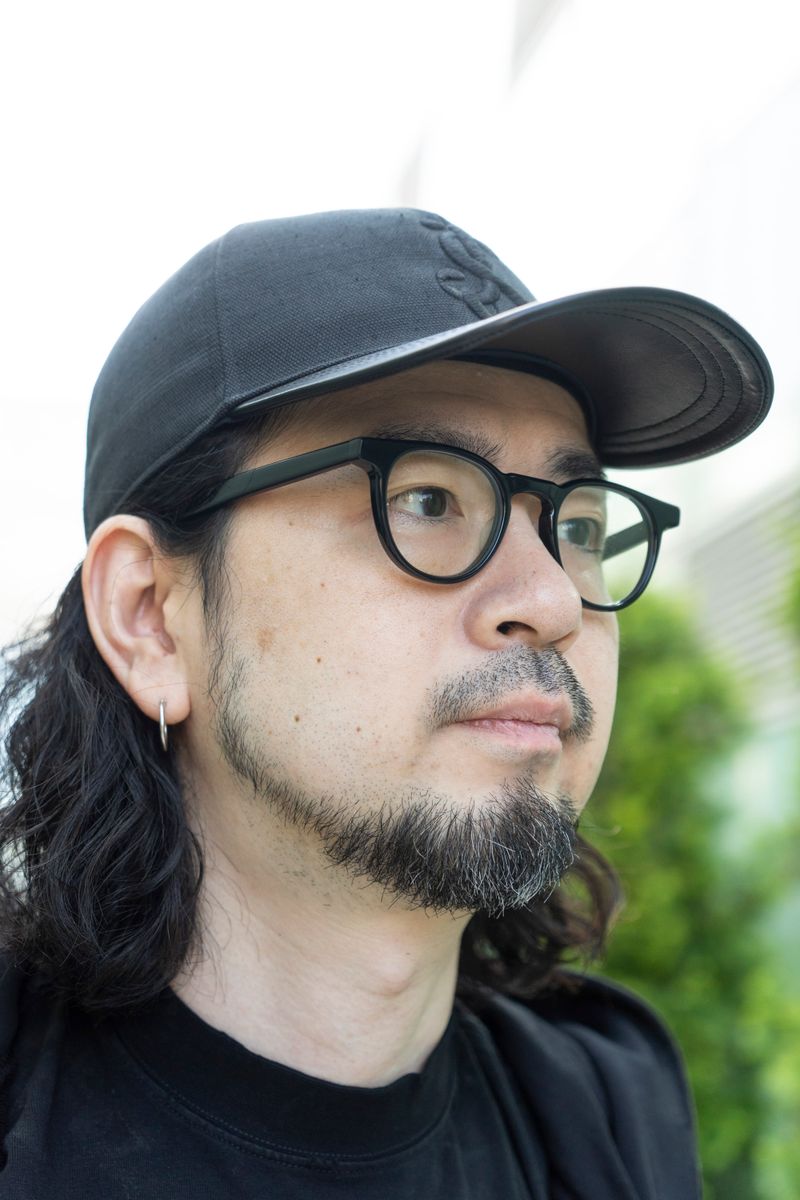 ほぼ全身バレンシアガ。パンク精神に共感 松本直也 4枚目の写真