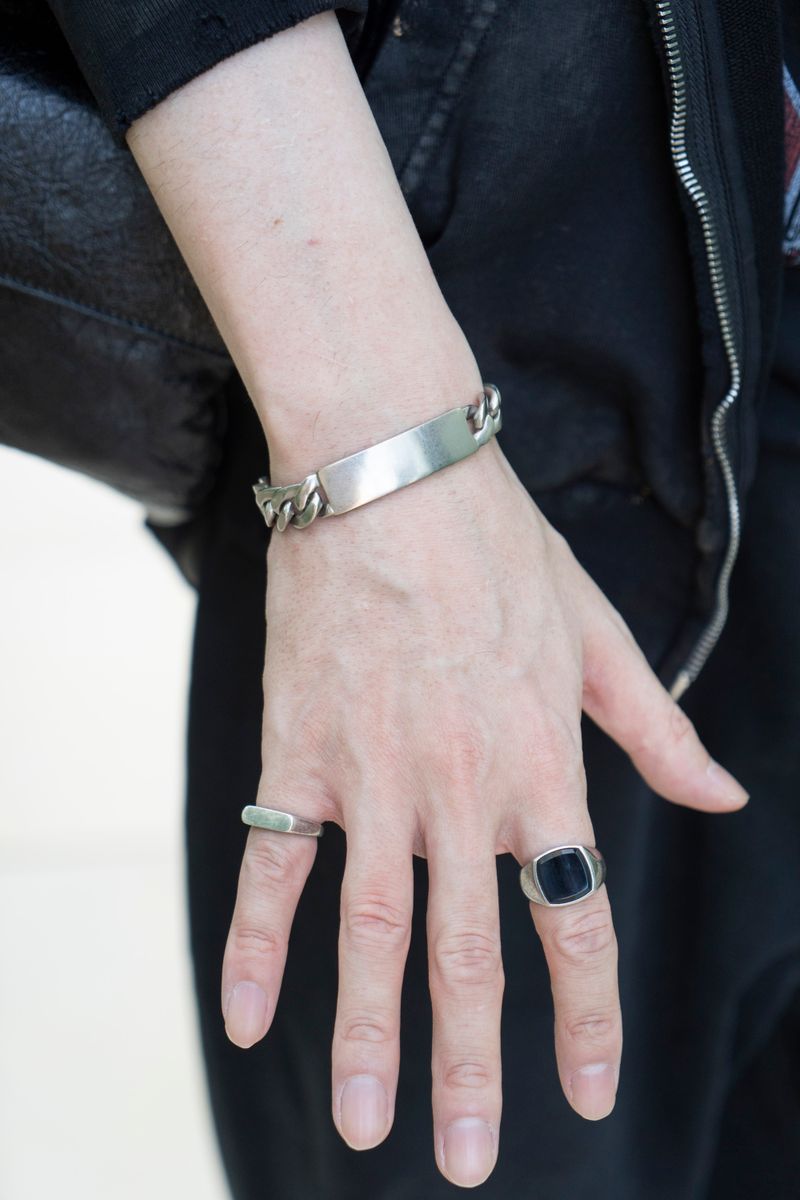 ほぼ全身バレンシアガ。パンク精神に共感 松本直也 7枚目の写真