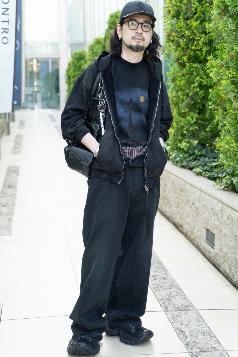 ほぼ全身バレンシアガ。パンク精神に共感 松本直也