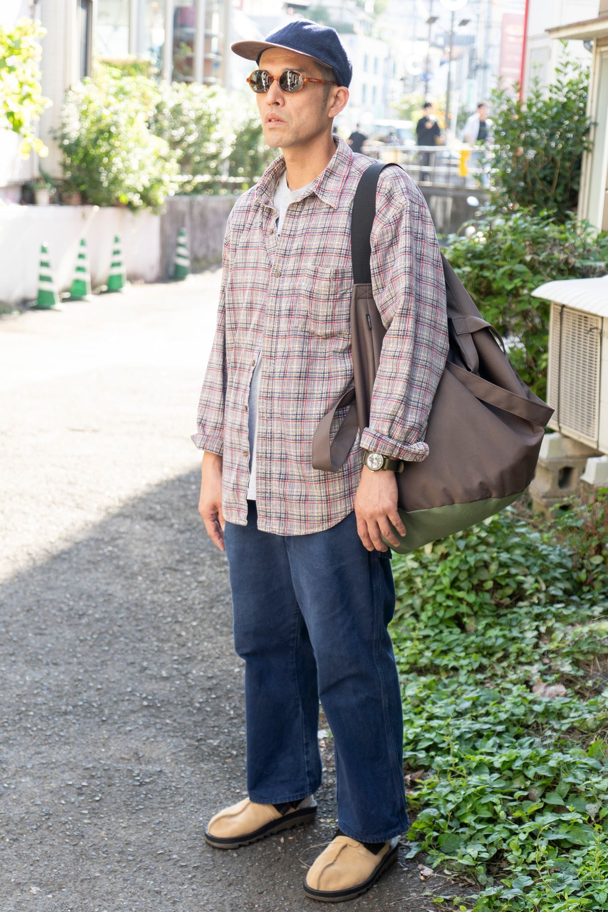 シャツ 古着  Tシャツ 古着  パンツ ディッキーズ  シューズ リーボック  帽子 ランズエンド  眼鏡 ジョルジオアルマーニ  バッグ ノーブランド  腕時計 ダイソー