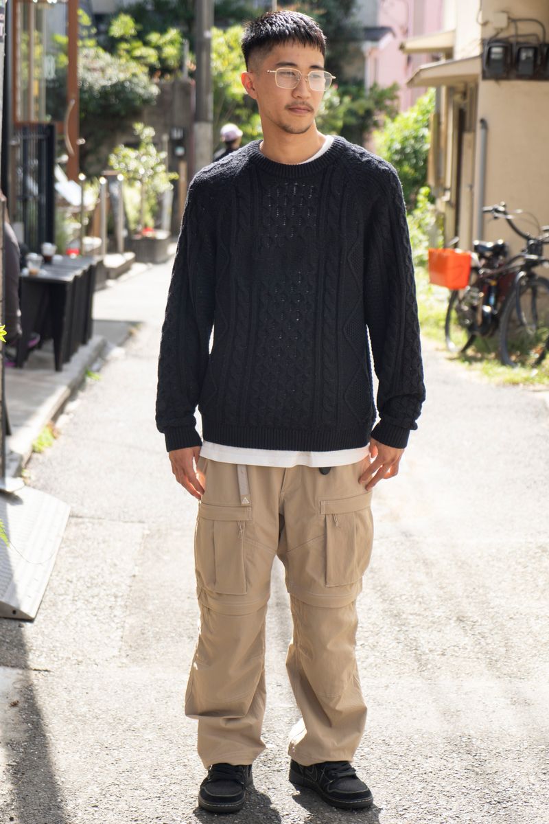 ニットもパンツも足元もナイキ愛に溢れてる 城尾 怜 2枚目の写真