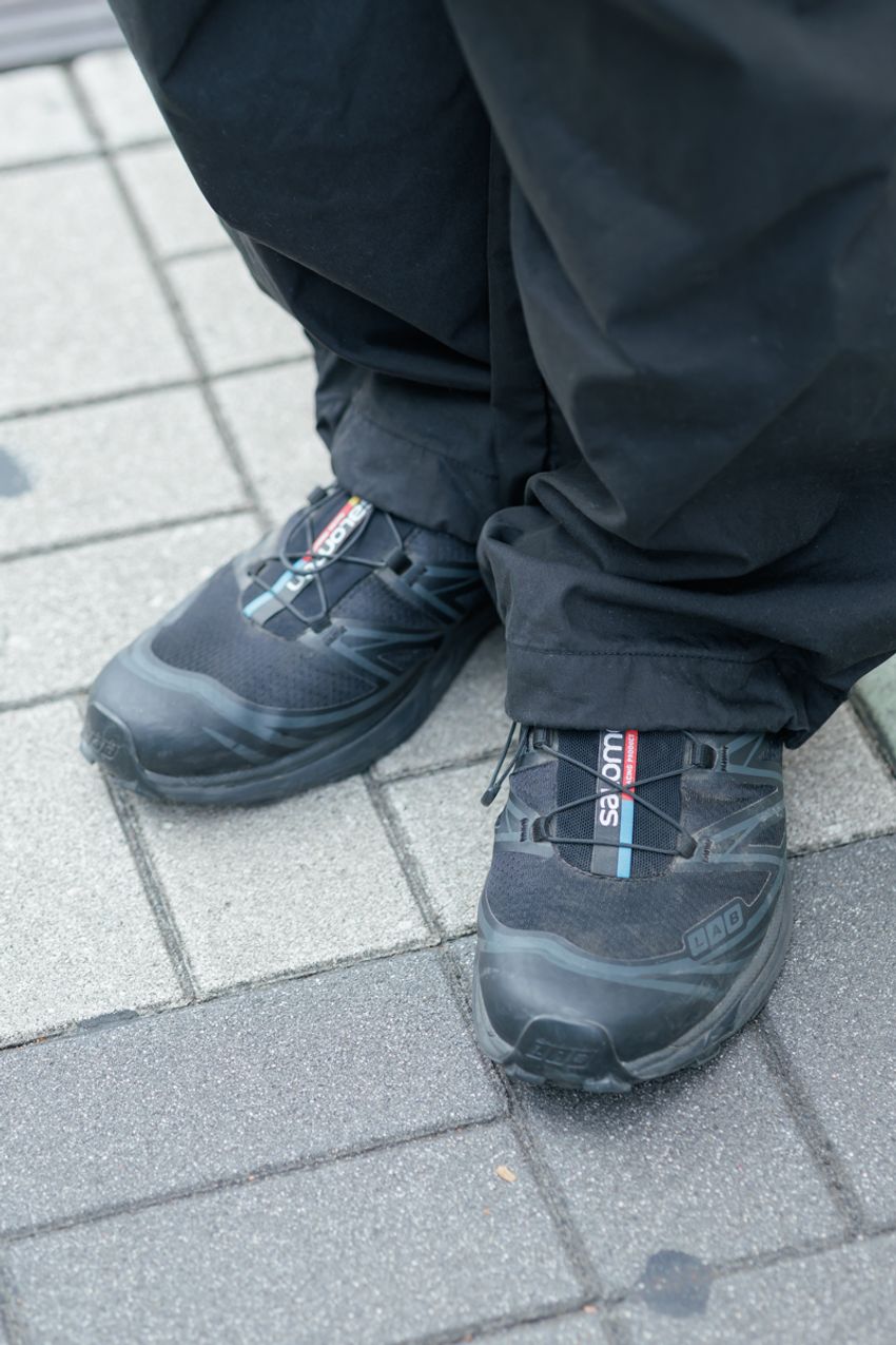 ミニショルダーが流行の兆し。ユニクロ、マルジェラetc.バッグ使いが巧みな3名を街角スナップから厳選 - 8枚目の画像