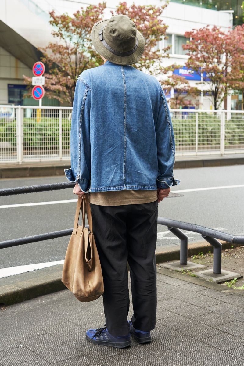 秋コーデにベージュの小物がベストマッチ たすく 2枚目の写真