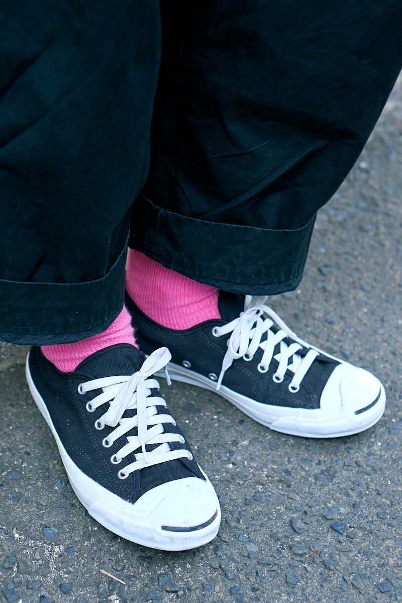カラーソックスで名作シューズを引き立てる 曵地雄太 3枚目の写真