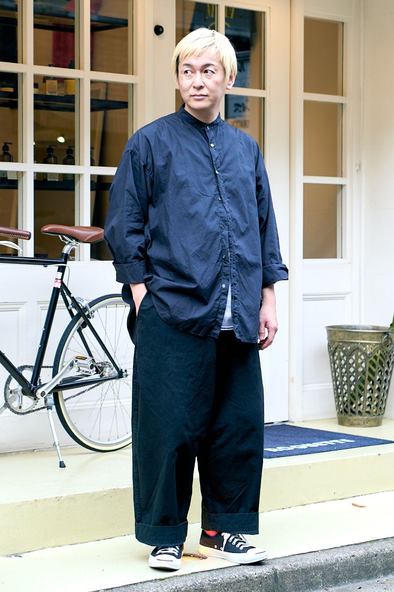 カラーソックスで名作シューズを引き立てる 曵地雄太