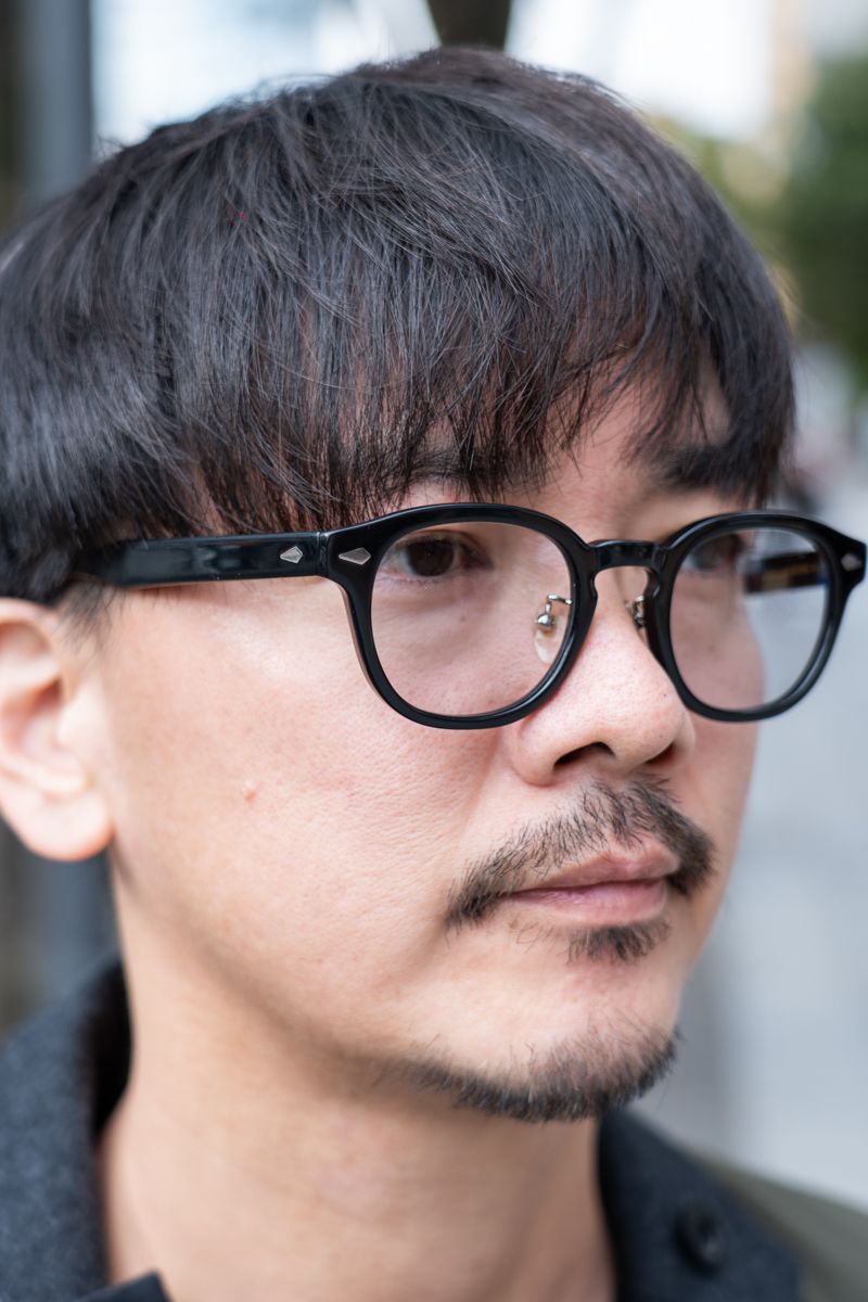 そろそろ冬支度。背中で語るsacaiのコート 阿部高宏 3枚目の写真