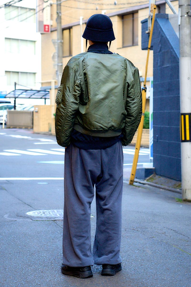 短丈アウター×スウェットパンツで抜け感 後藤航太 2枚目の写真