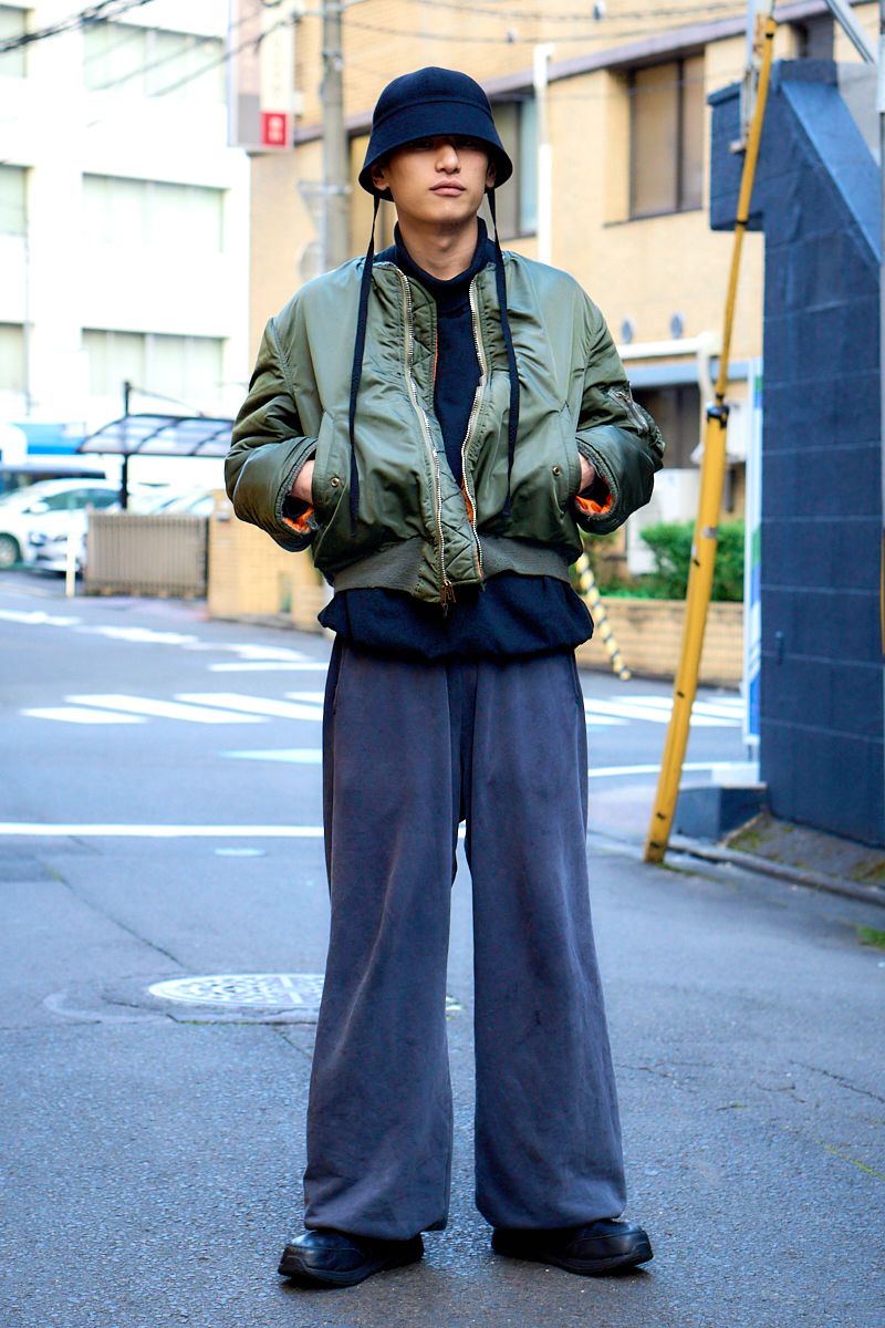 短丈アウター×スウェットパンツで抜け感 後藤航太