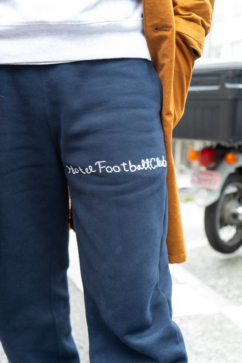 スウェットパンツを刺繍でカスタマイズ 渡部辰徳 5枚目の写真