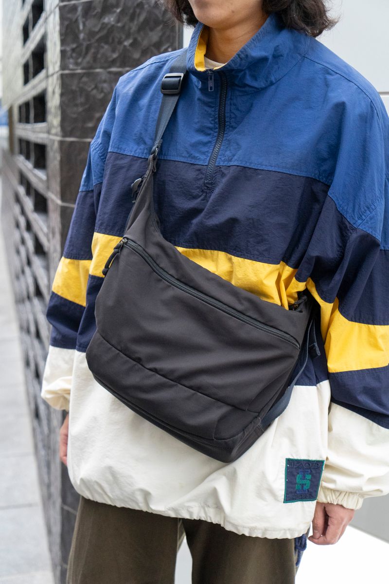 曇り空の日こそ明るい色使いで晴れやかに 濱口優介 4枚目の写真