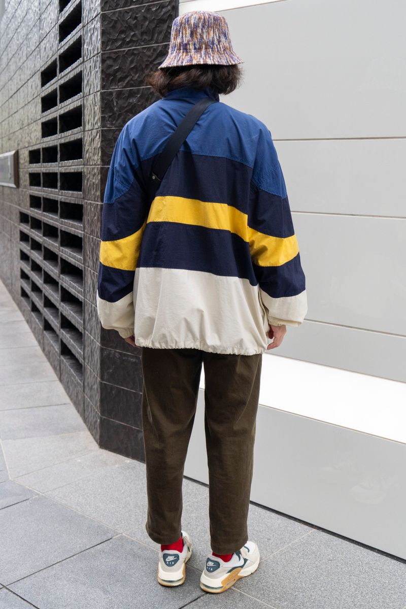 曇り空の日こそ明るい色使いで晴れやかに 濱口優介 2枚目の写真