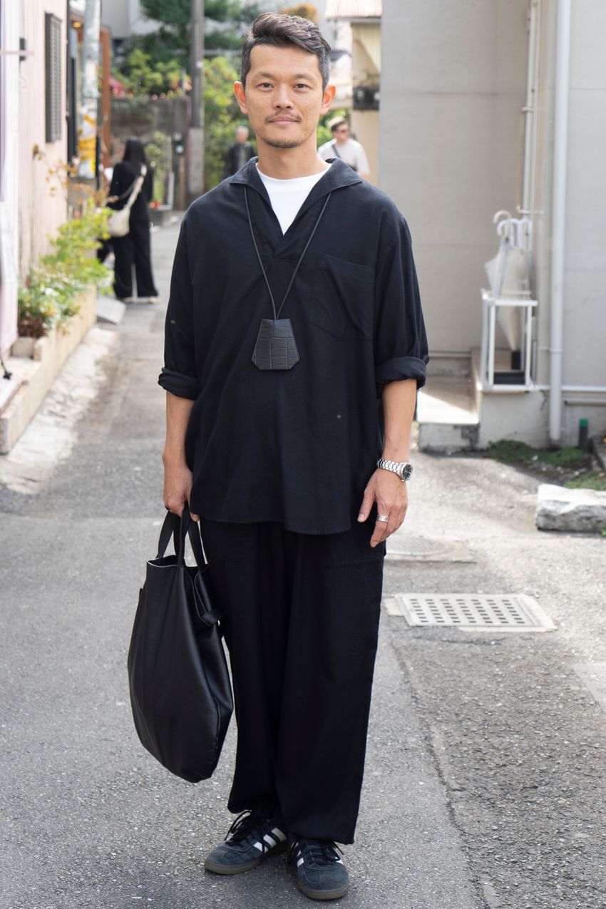 上品に合わせたい“でっかいトート”。街角の洒落者3名に見るこだわりの素材＆形 - 6枚目の画像