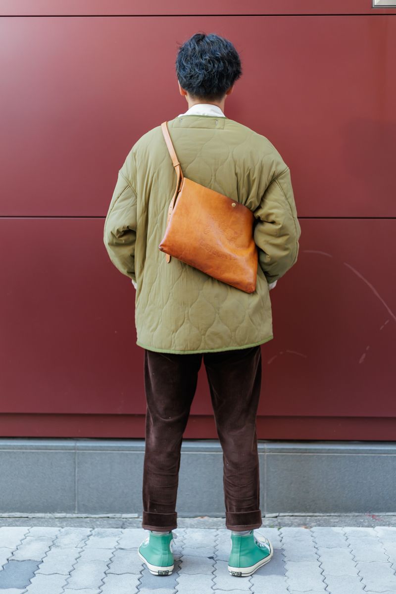 グリーンのオールスターを主役にコーデ構築 磯部貴裕 2枚目の写真