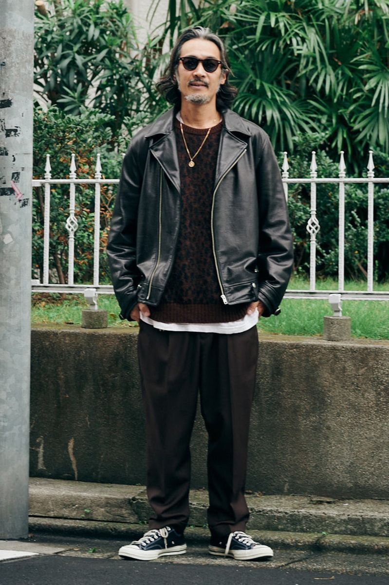 ルードな雰囲気に品をもたらすスラックス 藤本洋史