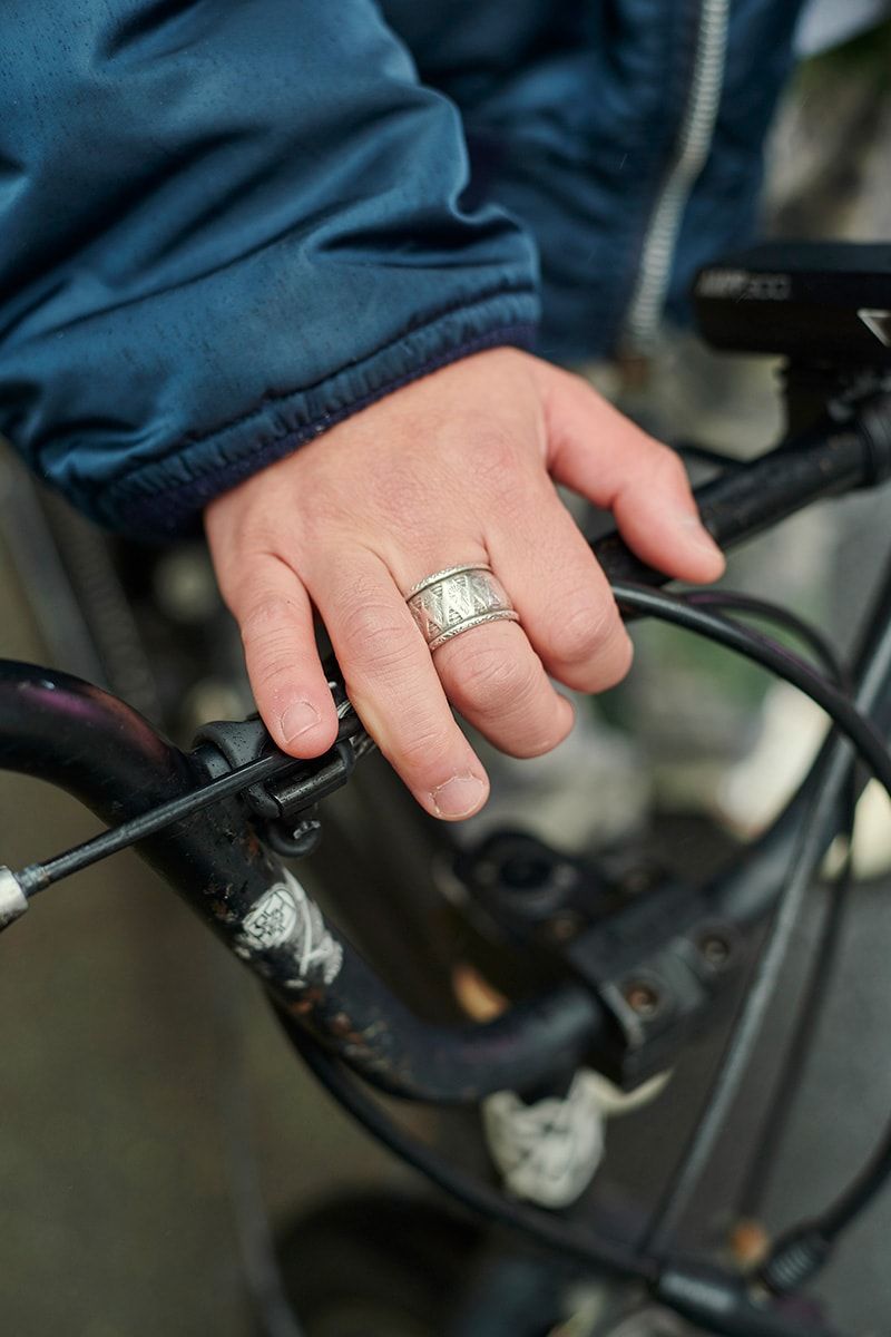 定番のMA-1に全面加工デニムで変化を 高岸 亮 2枚目の写真